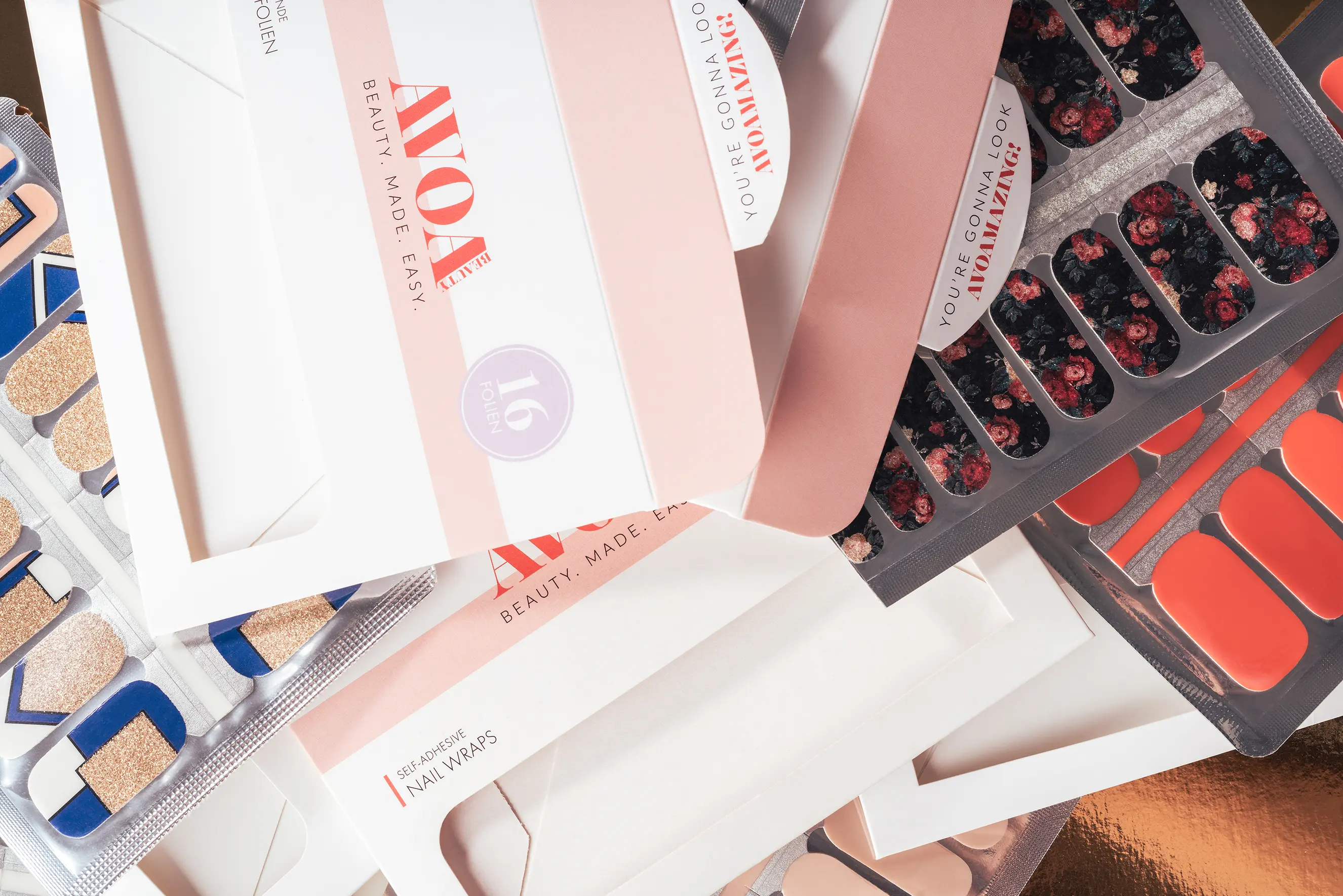Verpackung nach Maß hergestellt vom Onlineshop die-verpackungs-druckerei für die Marke Avoa Beauty